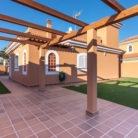 Villa Cayetana กาเลตาเดฟุสเต ภายนอก รูปภาพ